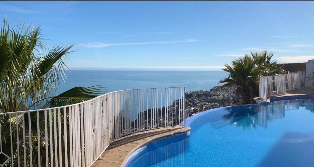 Panorama Luxury Suite Cumbre del Sol Exterior photo
